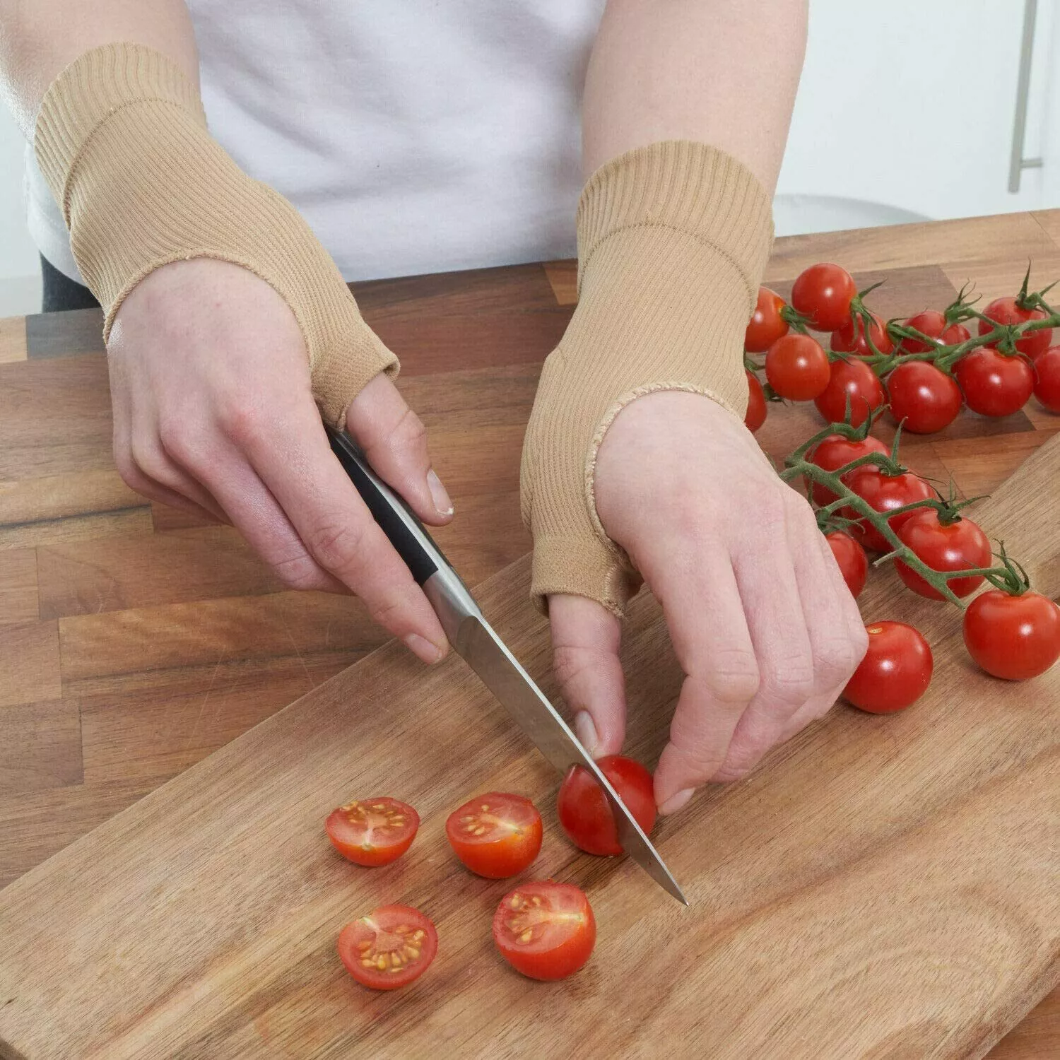 Gel Thumb Support Gloves - Image 11