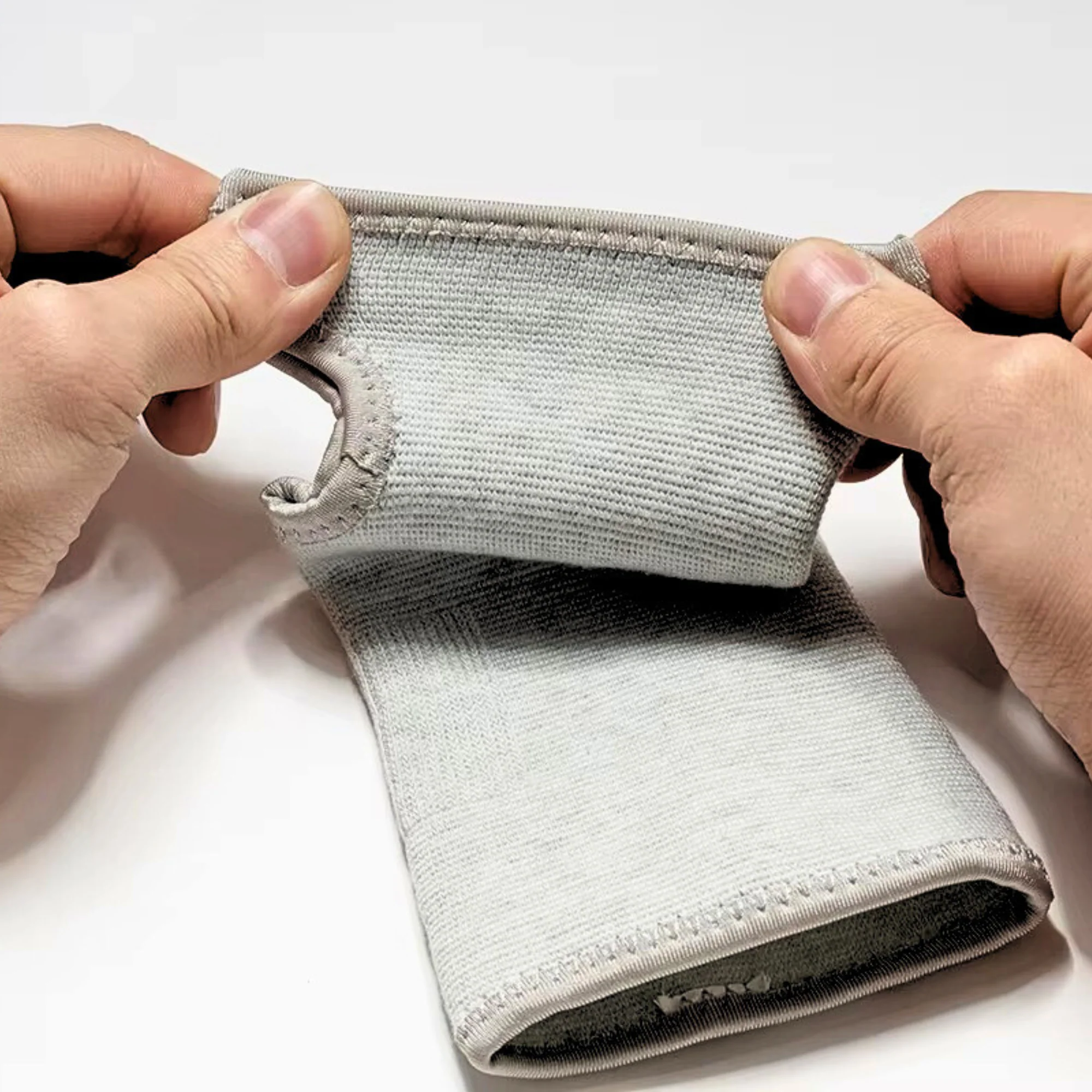 Orthopaedic Bamboo Wrist Sleeve - Image 3