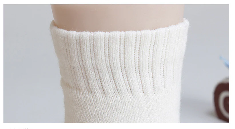 Toe Separator Socks - Image 11